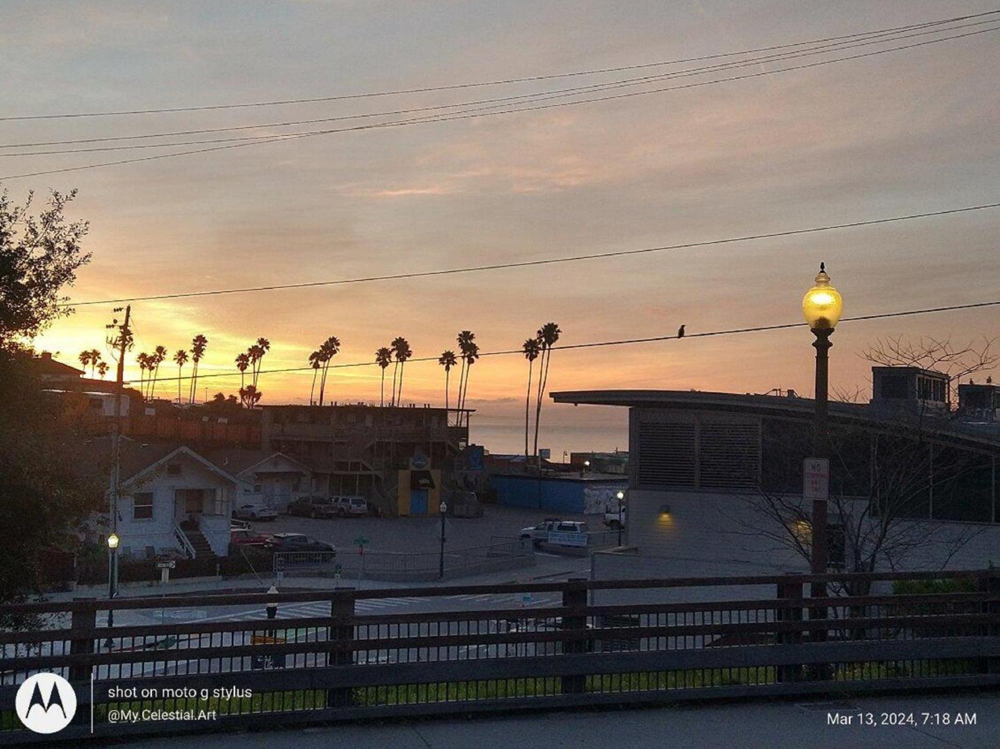 Howard Johnson By Wyndham Santa Cruz Beach Boardwalk Buitenkant foto