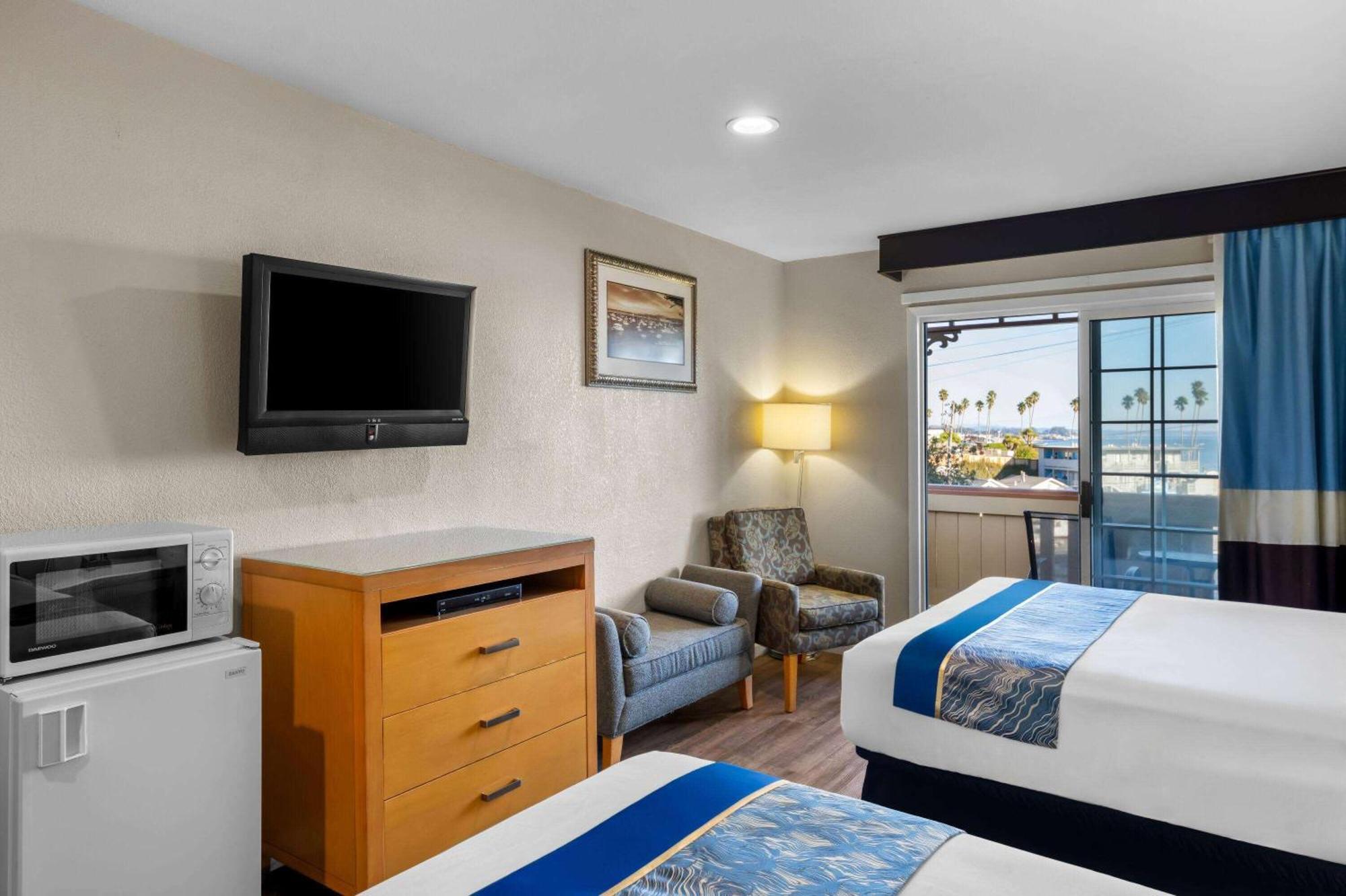 Howard Johnson By Wyndham Santa Cruz Beach Boardwalk Buitenkant foto